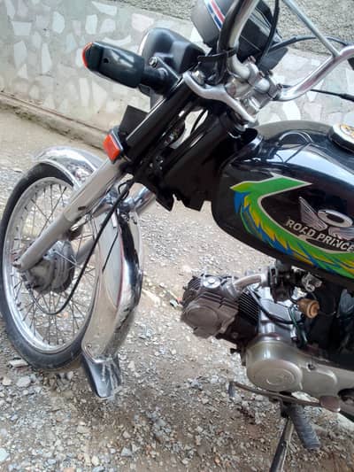 Road prince passion plus special edition 70cc. price  70k. . 03195128924