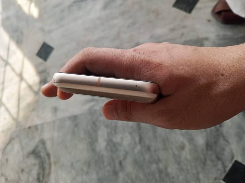Google Pixel 8 5
