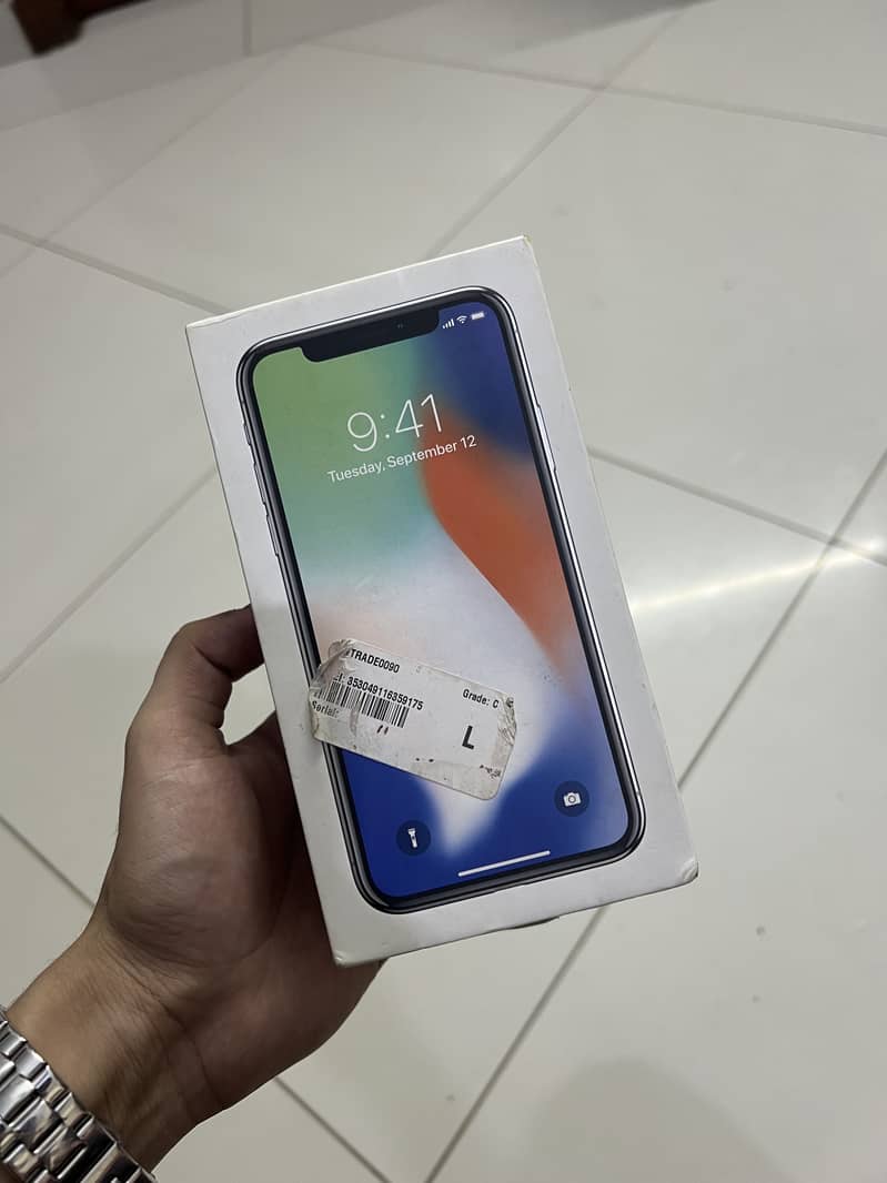 Apple iPhone X 5