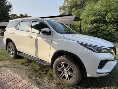 Toyota Fortuner 2.7G 2022