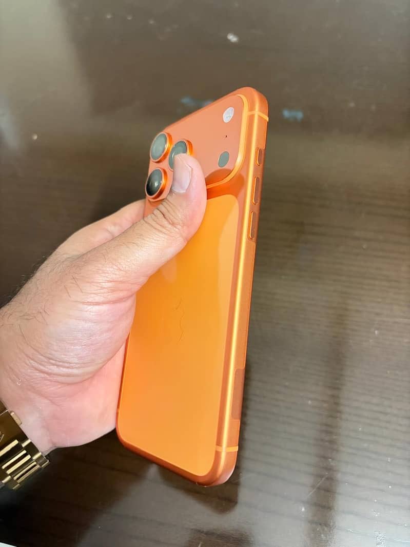 Apple iPhone 17 Pro Max 7