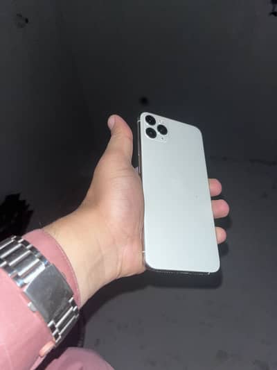 Apple iPhone 11 Pro Max FU available at best price