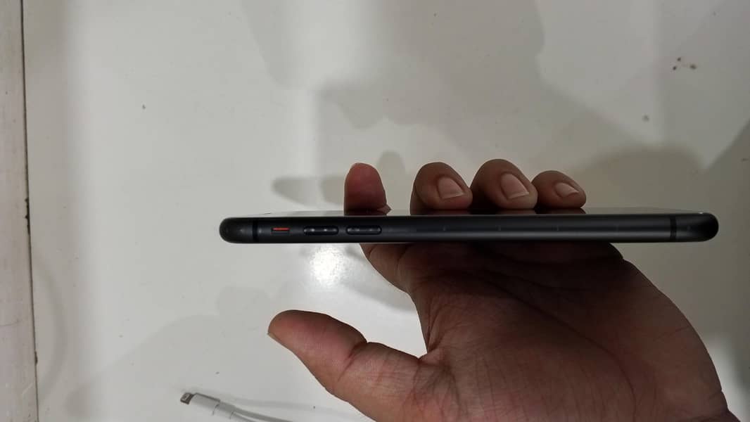 Apple iPhone 11 3