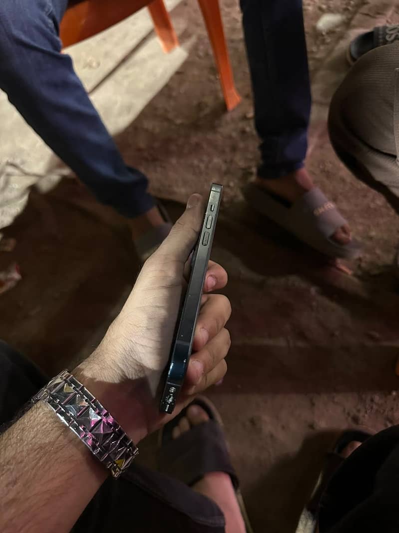 Apple iPhone 14 0