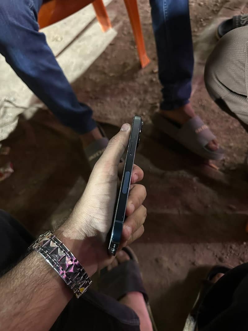 Apple iPhone 14 6