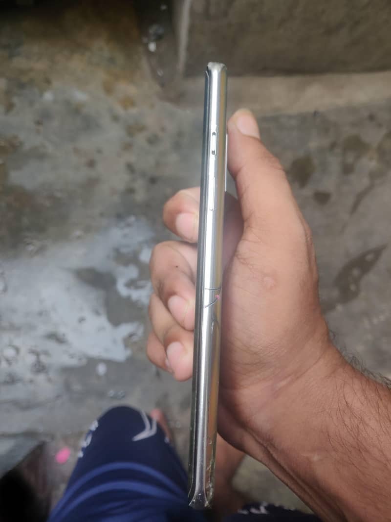 One Plus 8 4