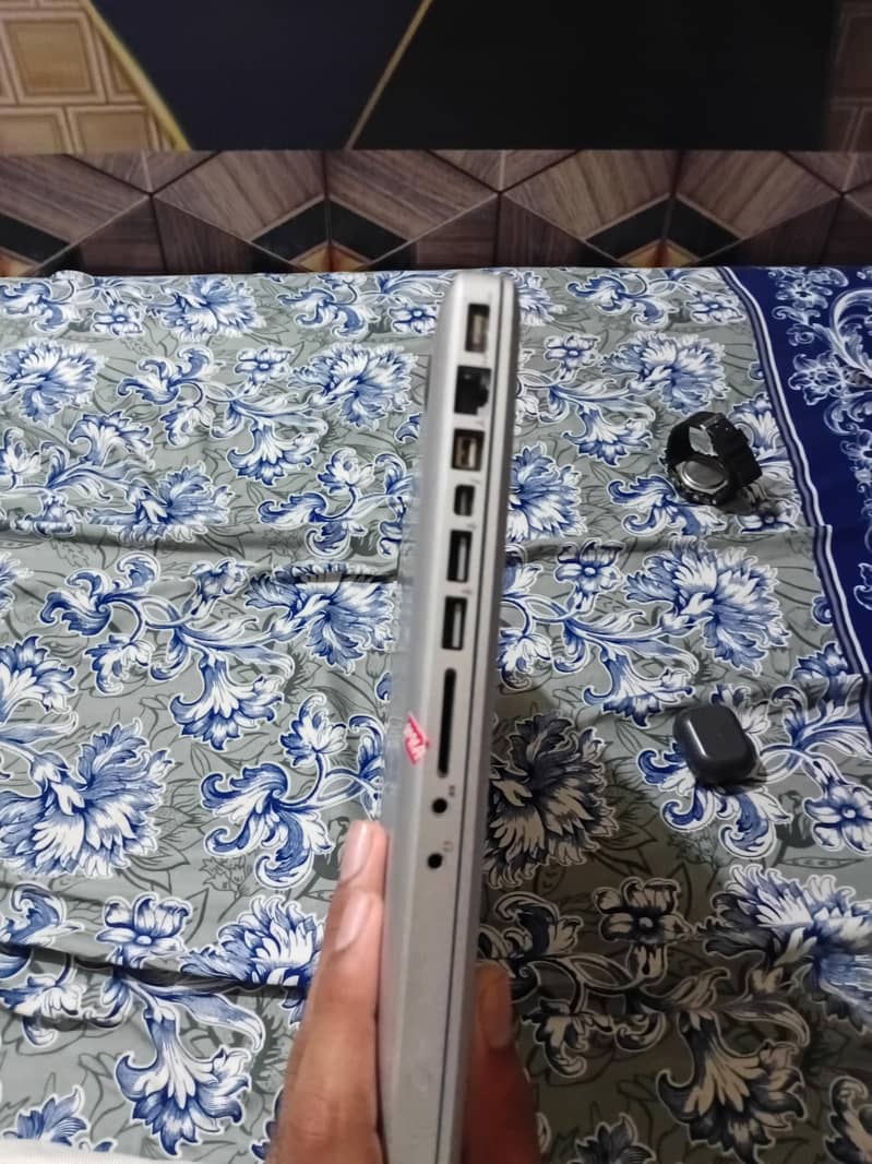 Macbook pro i7 2