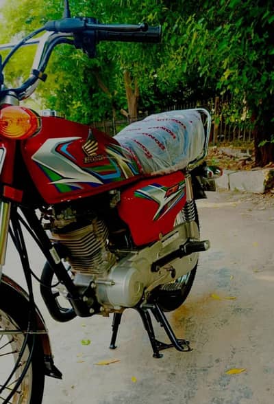 Honda CG 125 2023 – Only 3,800 KM Driven – Just Like New!