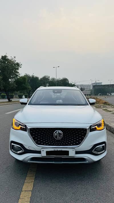 MG HS 2024