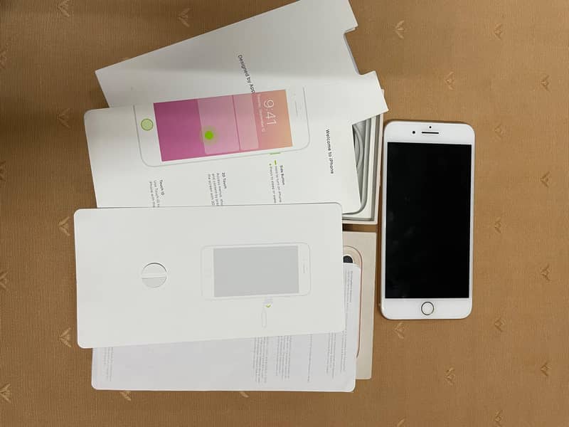 Apple iPhone 8 Plus 3