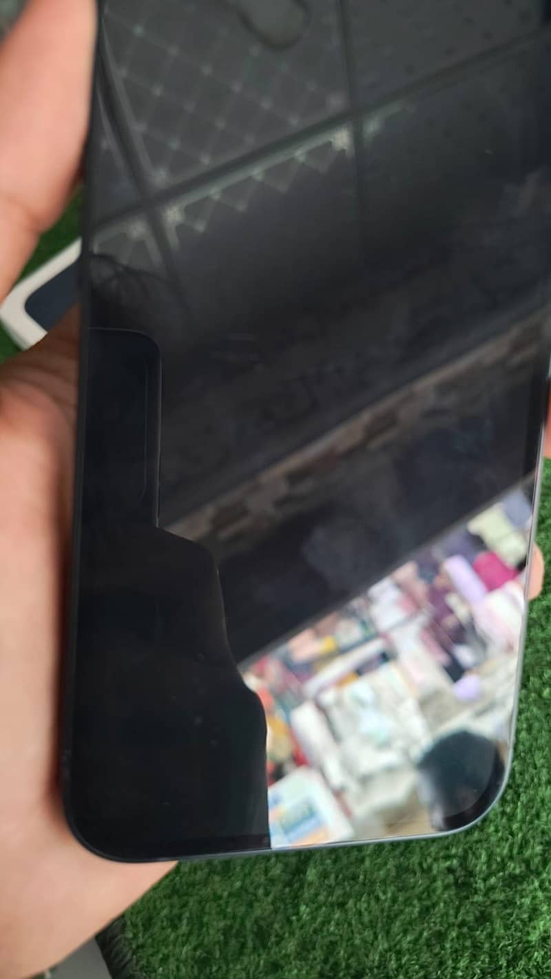 Apple iPhone 13 3