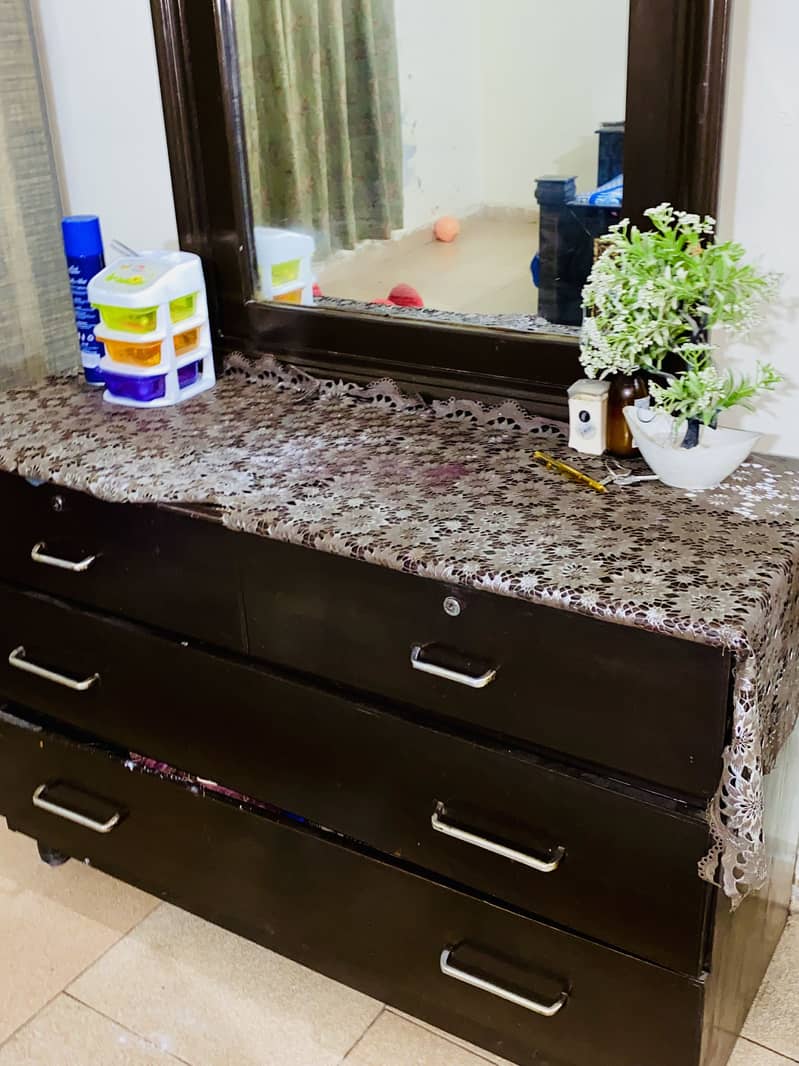 Bed with side tables or dressing table 1