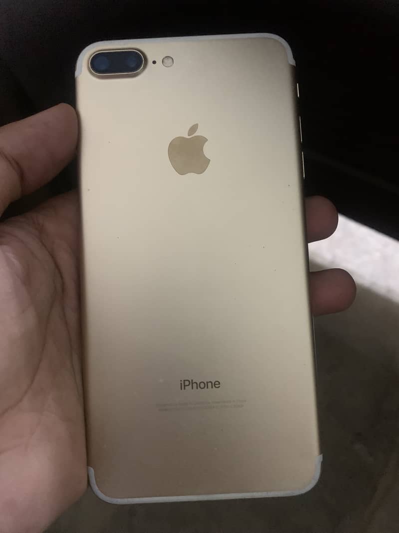 Apple iPhone 7 Plus 1