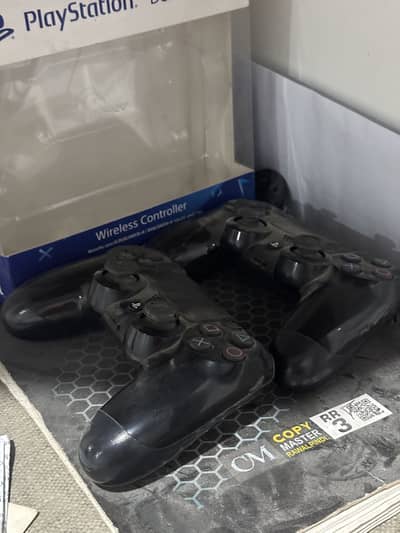 Ps4 controllers