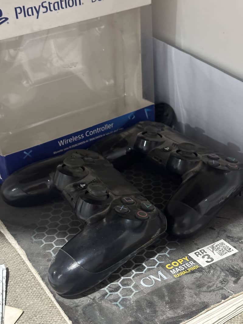Ps4 controllers 0