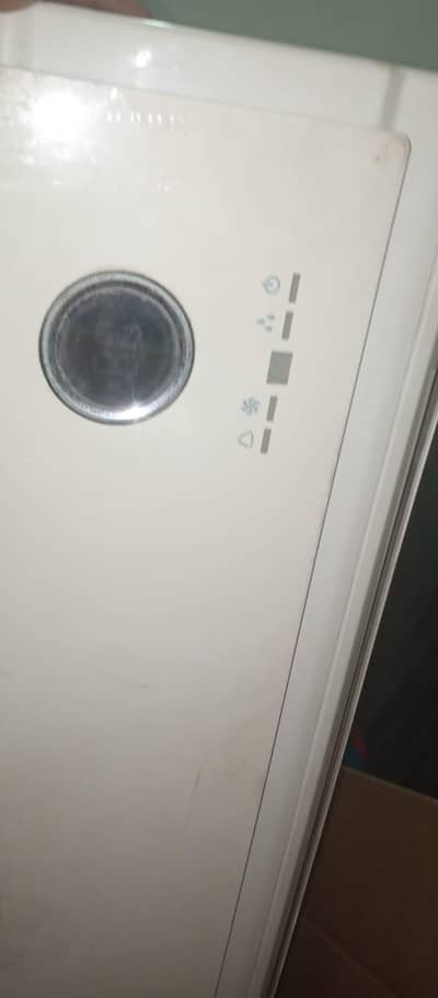 gree ac non inverter 2 ton    . sanyo ac 2 ton non inverter