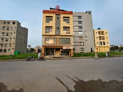 5 mrla commercial plaza for sale in Bahria town phase 8