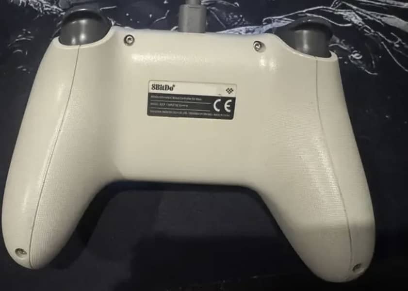 8BitDo Wired Xbox series controller 3