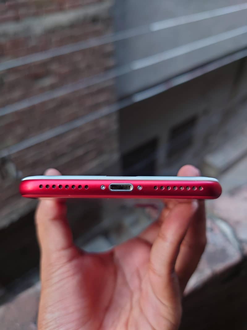 Apple iPhone 7 Plus 2
