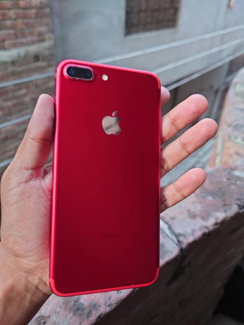 Apple iPhone 7 Plus 5