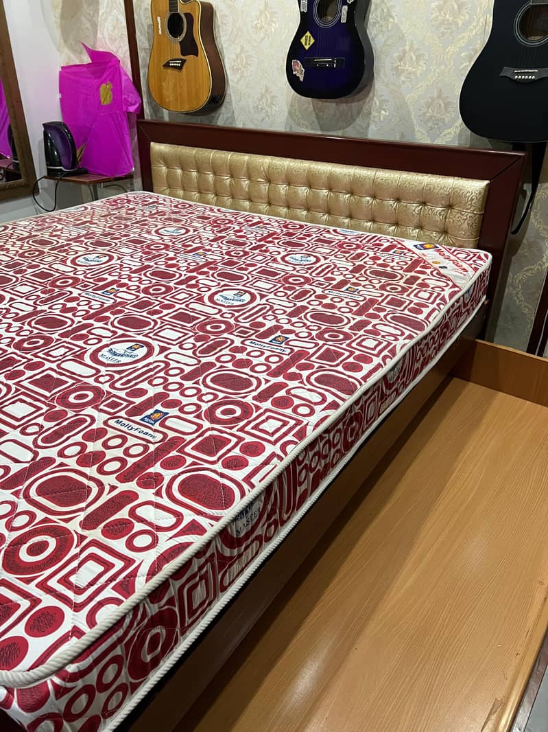 King Size Bed 3
