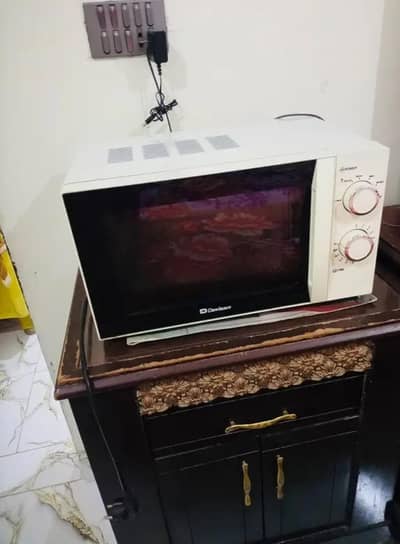 Dawlance oven 20 ltr 18000 like new