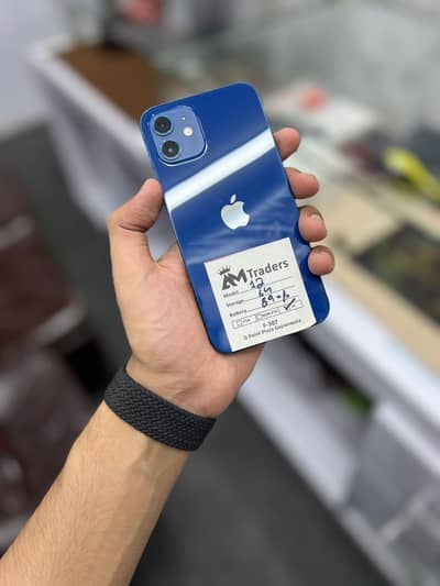 Apple iPhone 12