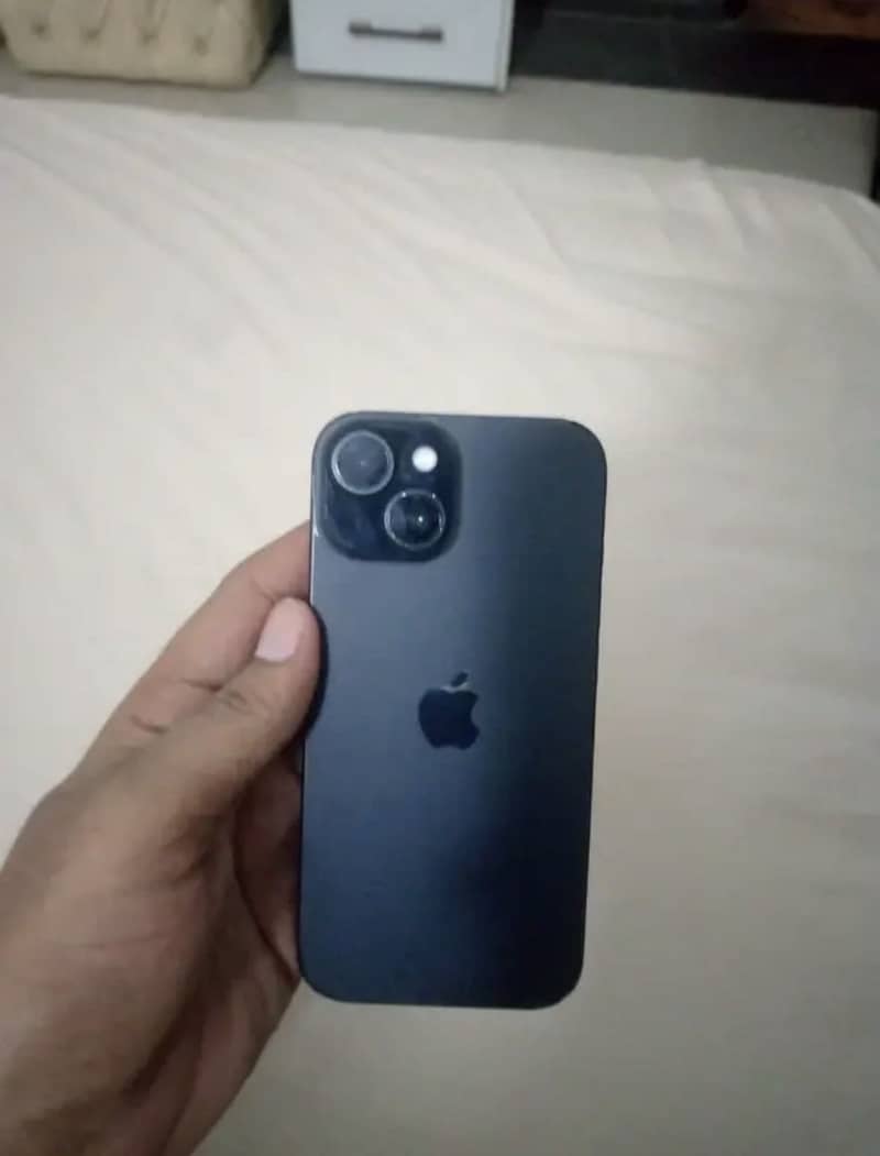 Apple iPhone 15 2