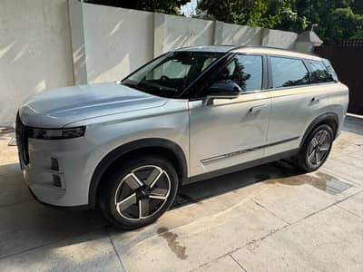 JAECOO J7 Premium 2026 | Islamabad Registered | Low Mileage | B2B