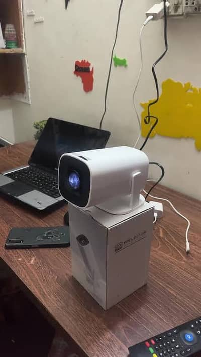 P30 Ultra 8k projector