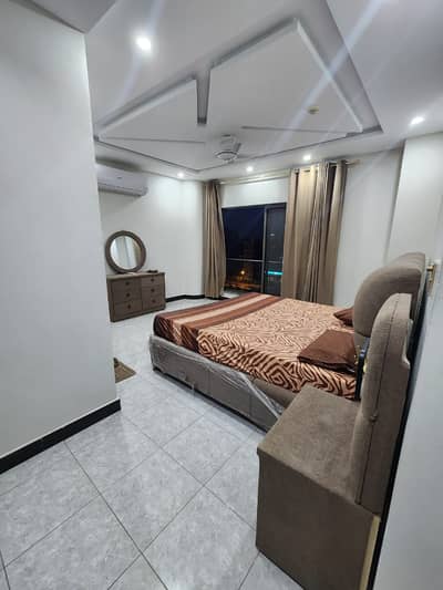 2 bed flat prday ful furnished business district bahria town phase 8
