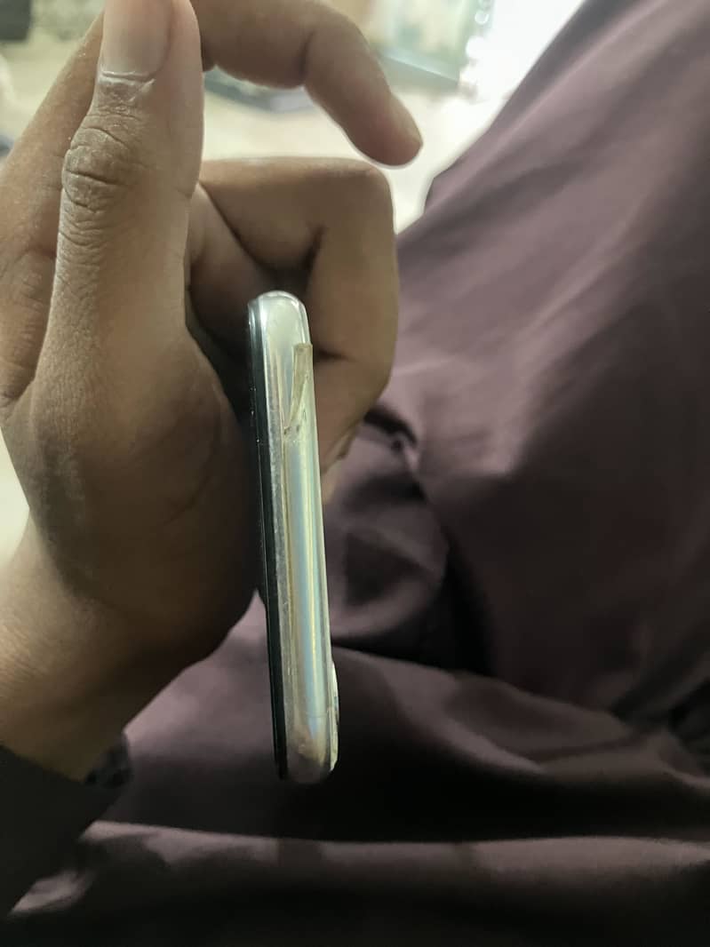 Apple iPhone X 2