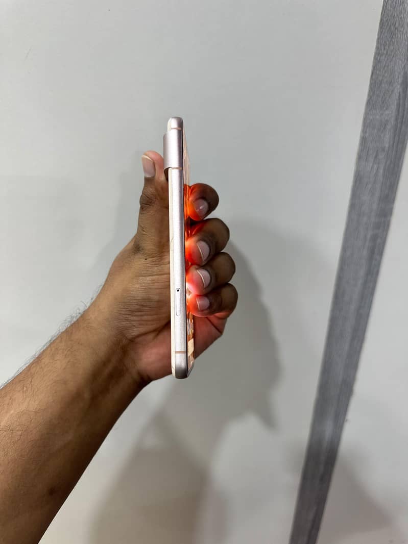 Google Pixel 8 5