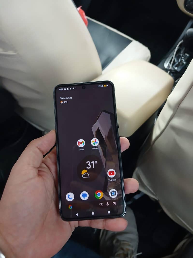 Google Pixel 8 Pro 7