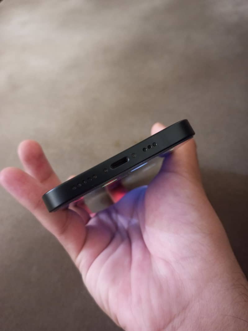 Apple iPhone 14 4