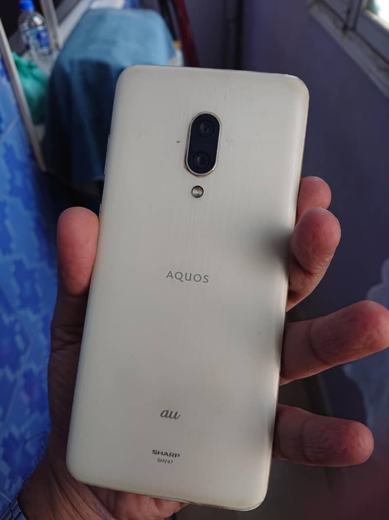 Sharp Aquos Zero 2 1