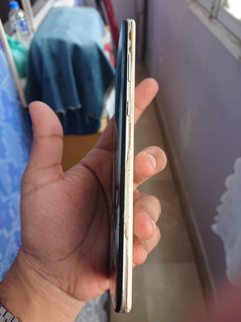 Sharp Aquos Zero 2 2