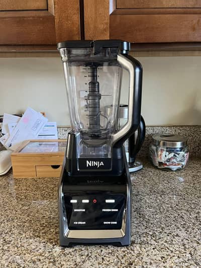 Ninja blander commercial digital display