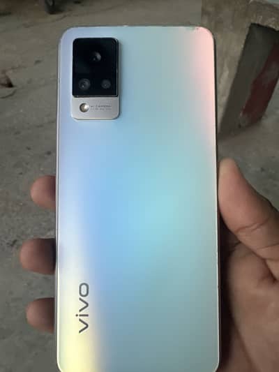 Vivo V21