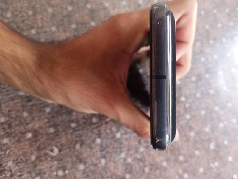 Google Pixel 8 2