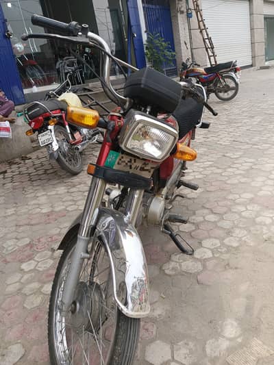 HONDA CD 70 2014 KY LAST MAI NIKALI THI contact 03080027954