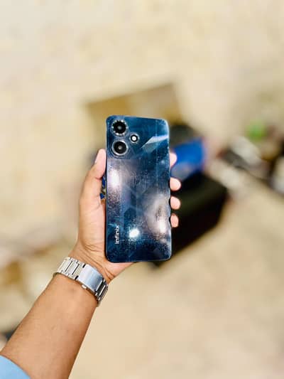 Infinix Hot 30 Play