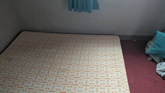 Dura foam 72 by 72 inch