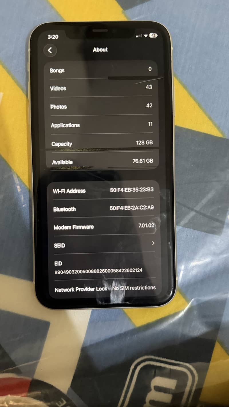 Apple iPhone 11 3