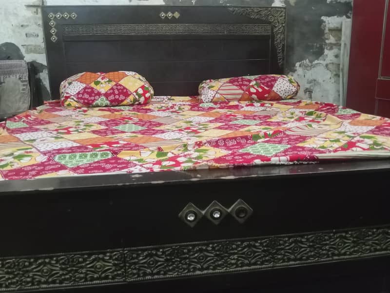Double Bed In Good condition 4