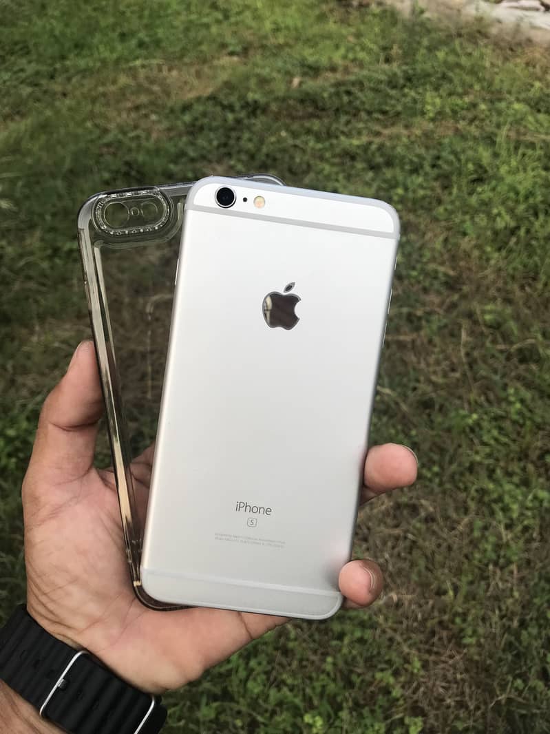 Apple iPhone 6S Plus 0