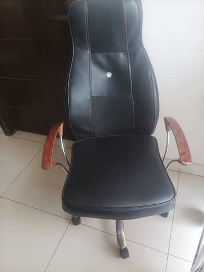 Office Executive Chairs , Reclining chair - Excellent condition