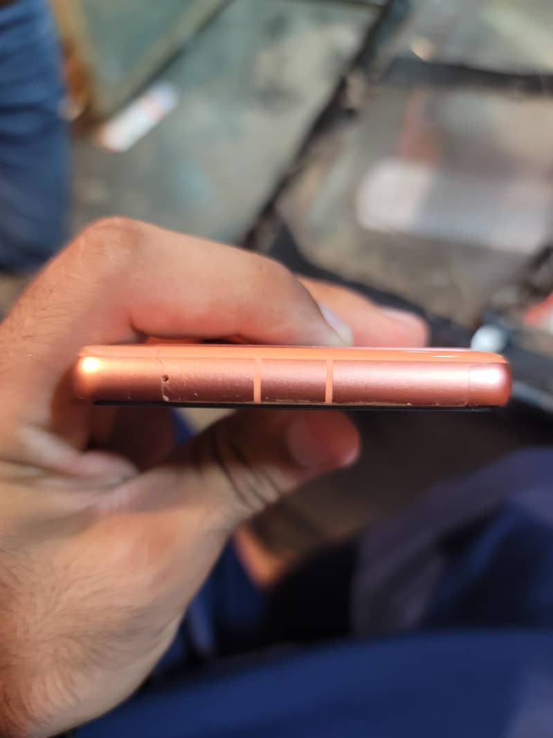 Google Pixel 7 4