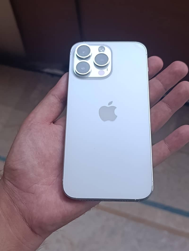 Apple iPhone 14 Pro Max 0