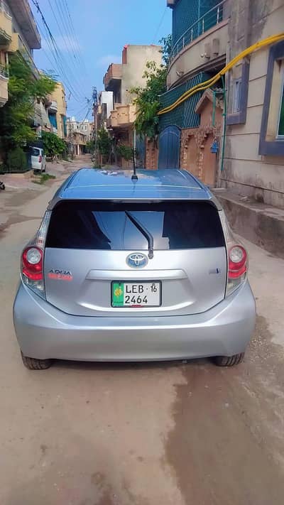 Toyota Aqua 2012 16 imp